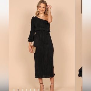 Pontee One Shoulder Pleated Midi Dress